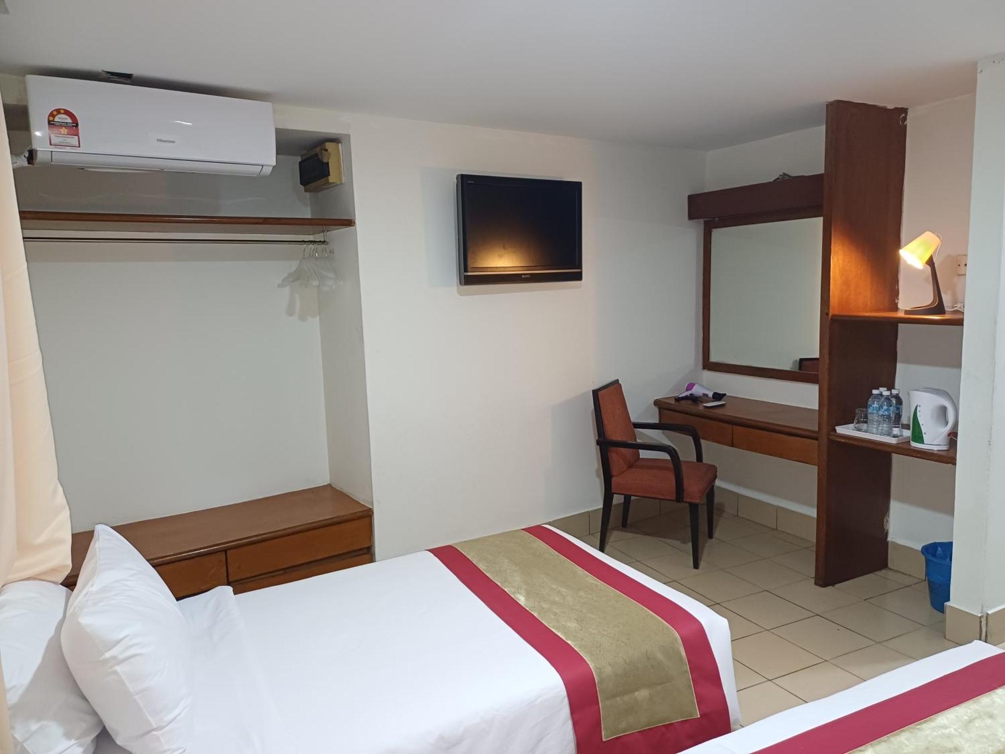 Hotel Seri Putra — Photos 1